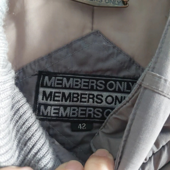 Members Only Classic Gray Bomber Zip-up Jacket Size 42 - Picture 8 of 10